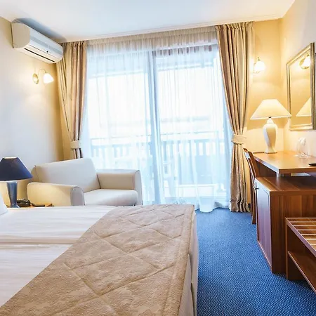 Fjord Hotell 3*